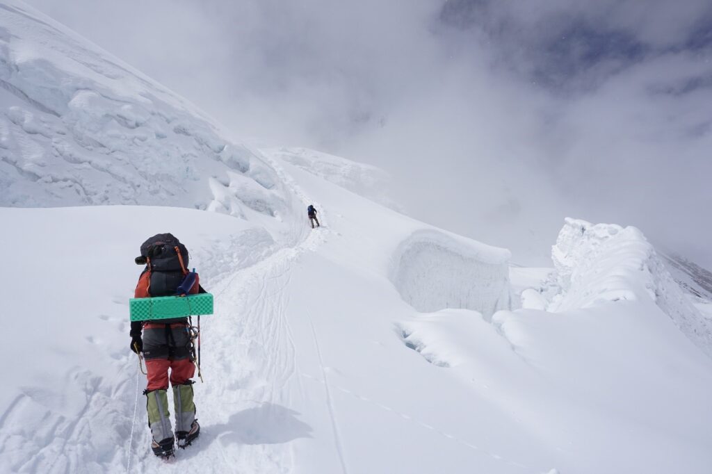 Ascending Mt Manaslu